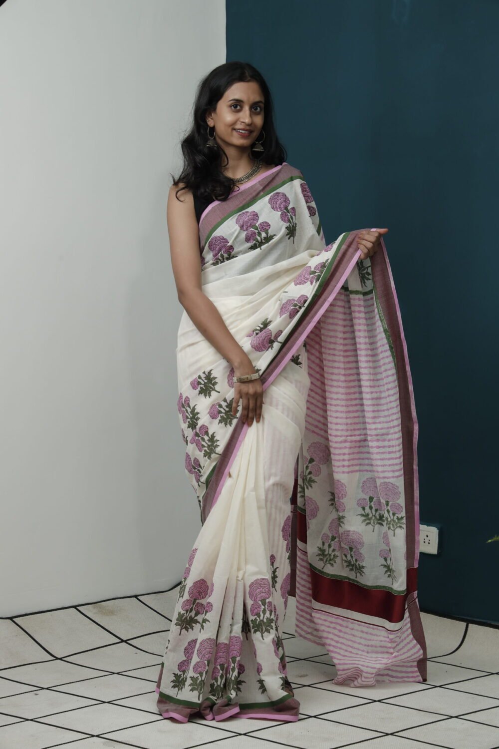 The Elegance of Pink Floral Handprinted Kerala Set Saree for Onam Collection