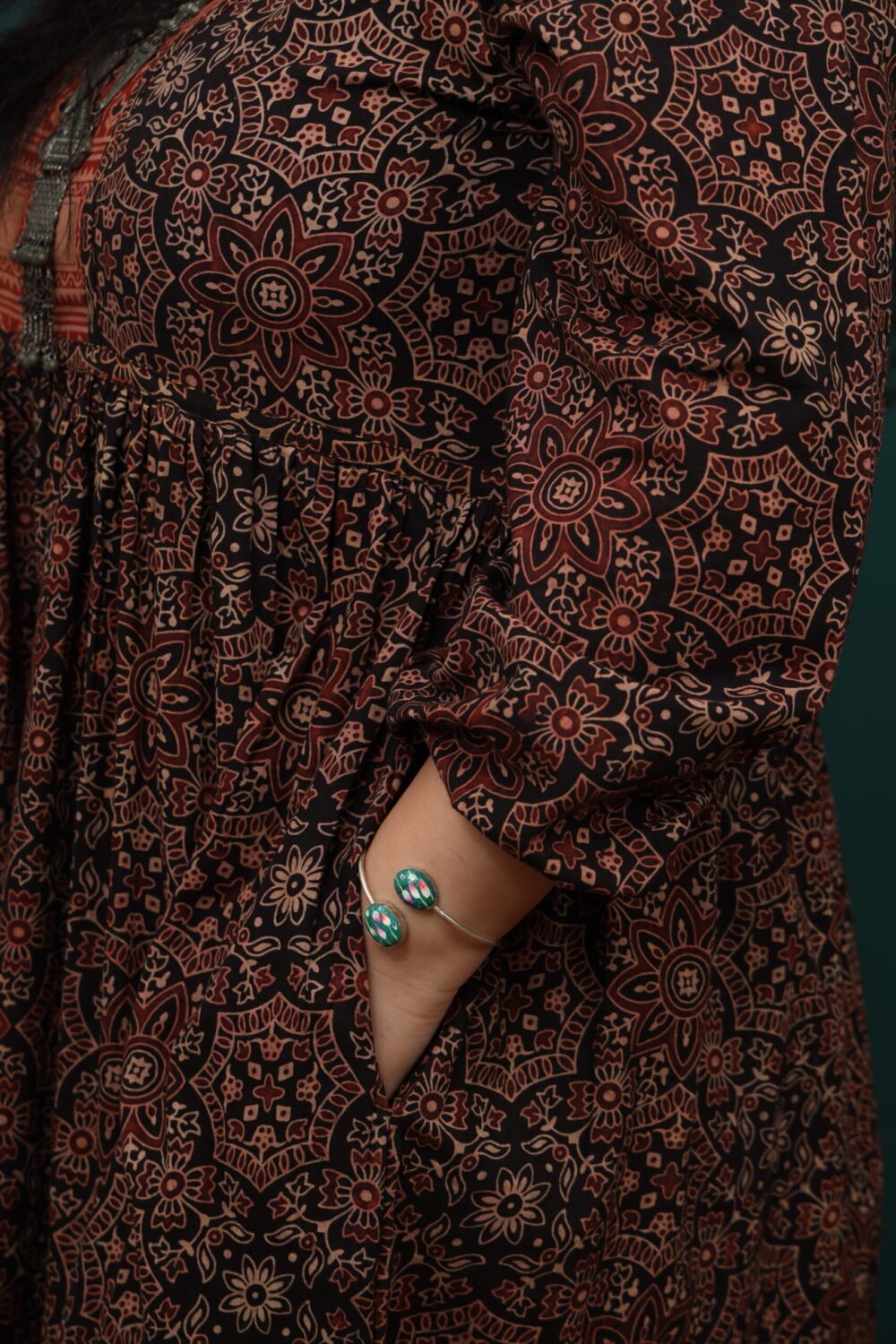 Elegant Ajrak Kurta for Your Wardrobe - Image 3